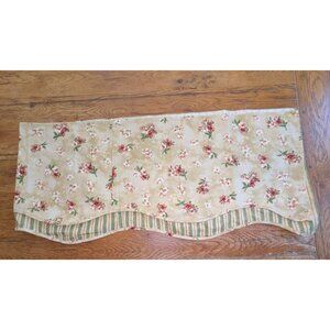Waverly Fontanelle Floral and Stripe Scallop Valance Green Rose on Gold 18x74